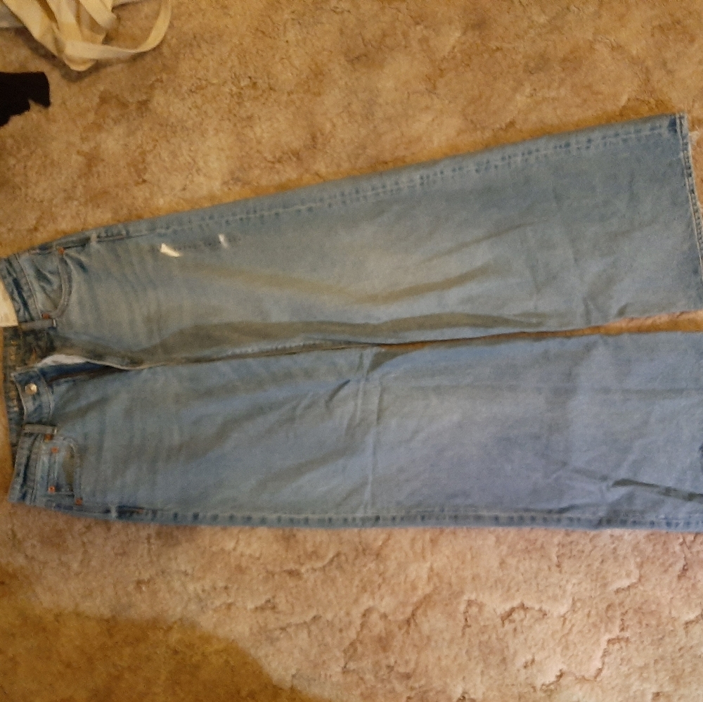 AE Super High-Rise Ultra Wide Leg Jeans